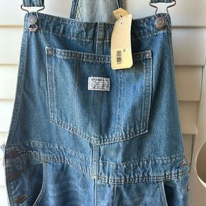 NEW Levi’s Women’s Overalls Size L